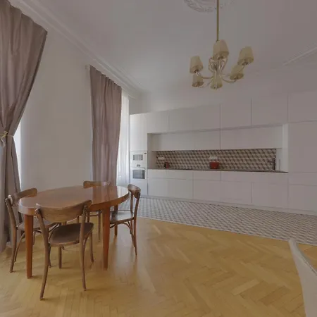 Beautiful At The Old Town Appartement *